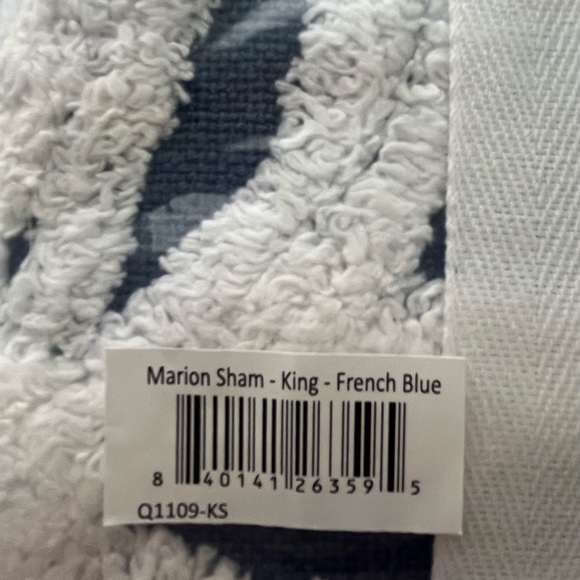 NEW PAIR of Serena & Lily French Blue & White Hand Tufted Chenille Pillow Shams - Picture 5 of 7